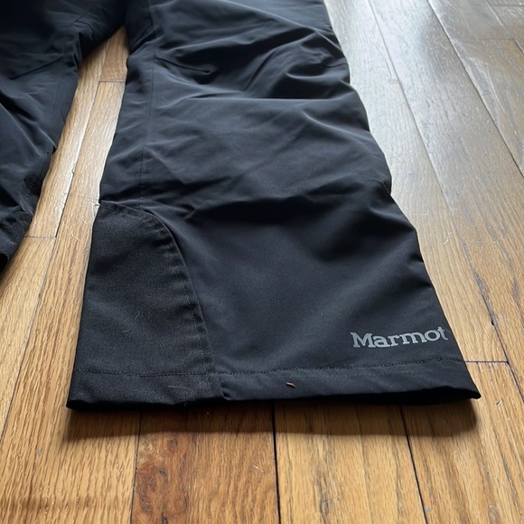 Marmot snowboard/ski pants. Size Medium. Black - Picture 2 of 5